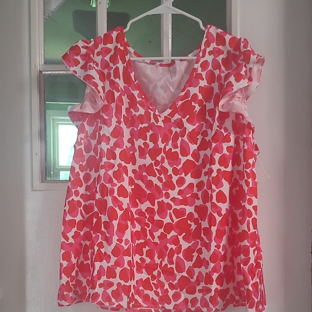 SHEIN Red and White Floral Blouse